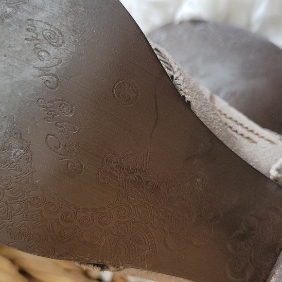 Naughty monkey peep toe cutout booties block heel boho size 9.5 - Picture 9 of 14